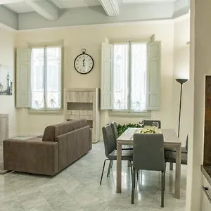rosa-apartment-florence.it-tuscanyhotel.com/