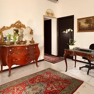 Roma Central Guest House Гостевой дом