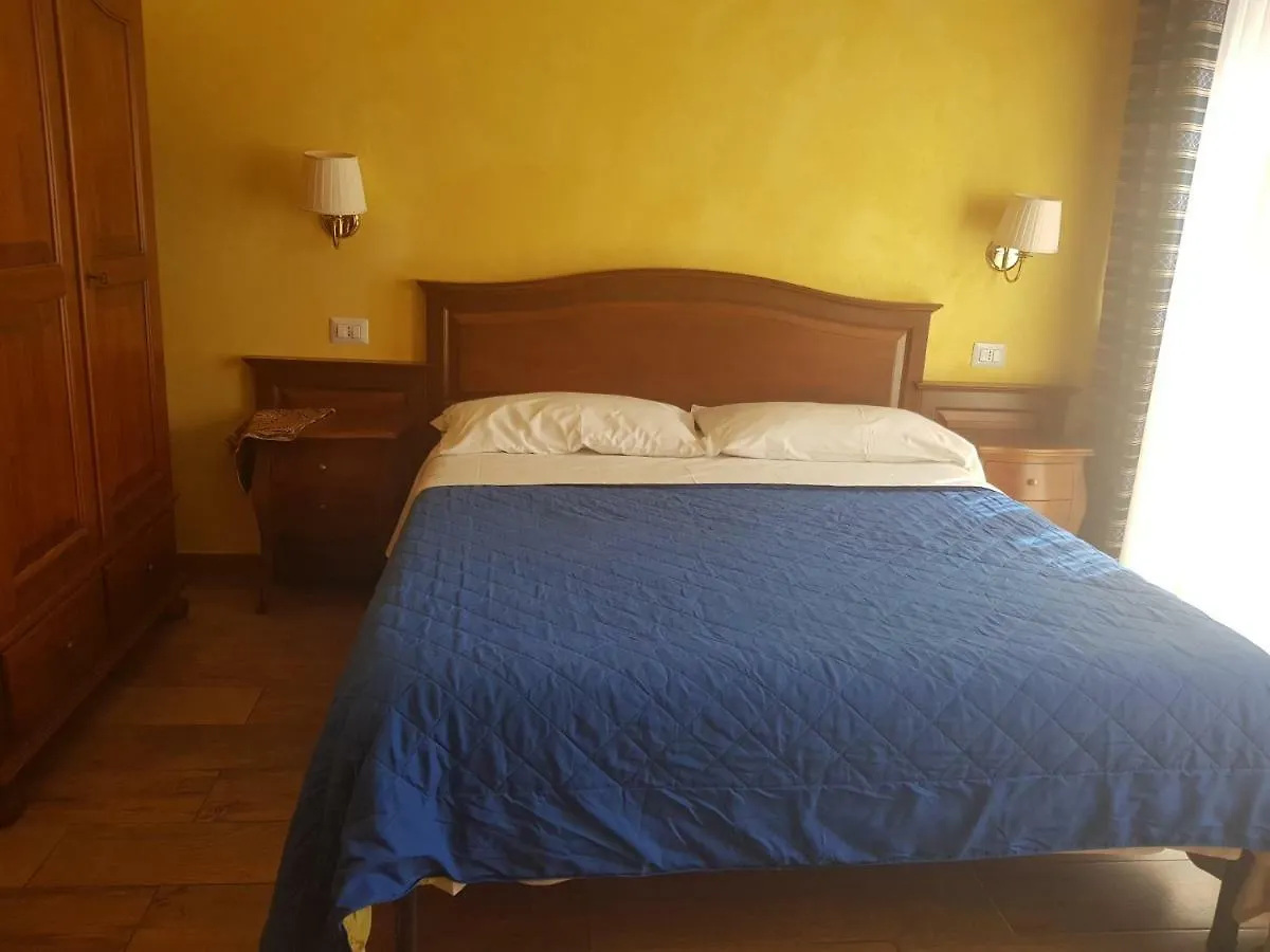 Pitagora House Bed & Breakfast Rome Italy